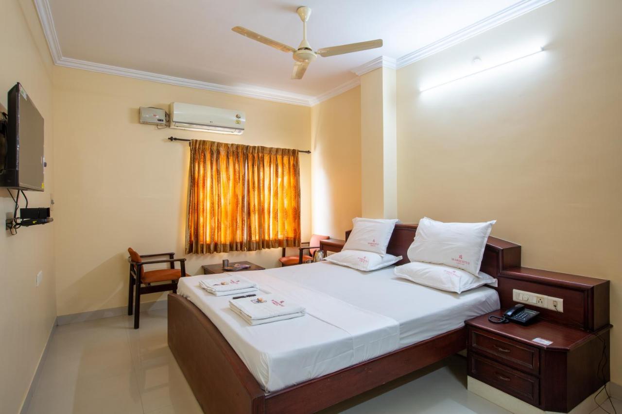 Sri Aarvee Hotels Coimbatore Exterior foto