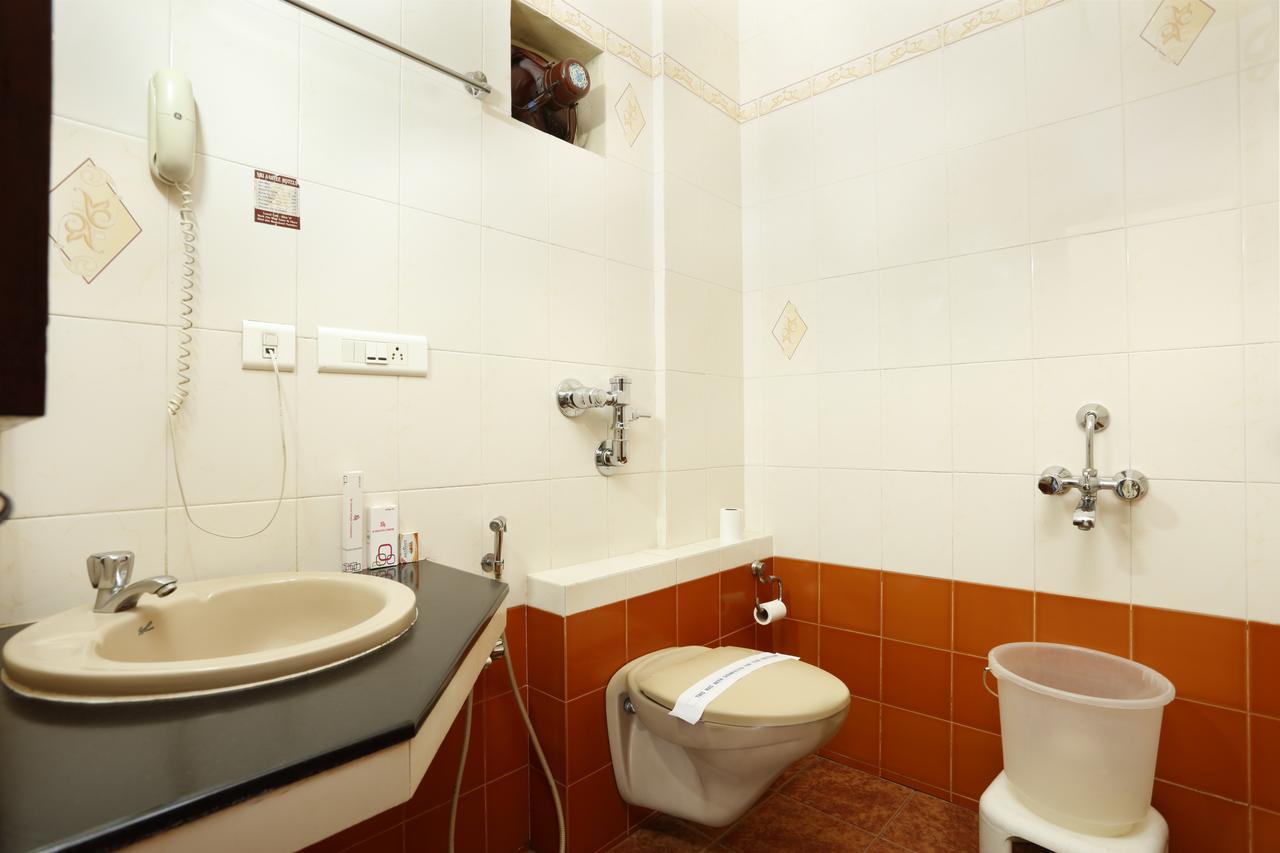 Sri Aarvee Hotels Coimbatore Exterior foto
